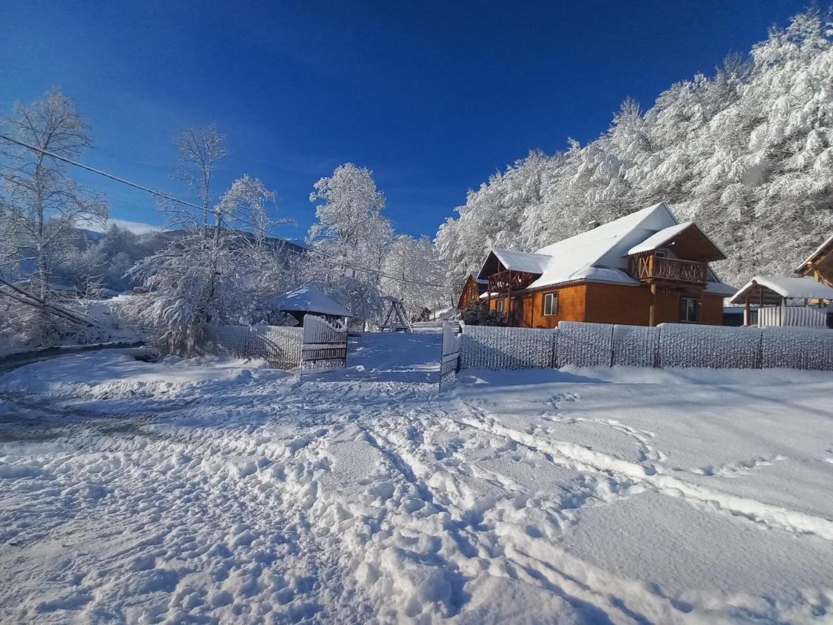 Cottage V Gorakh Izki Esterno foto